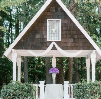 Clarkdale Bed & Breakfast | Inviting Georgia Palms & Gardens with Breakfast and Kitchen