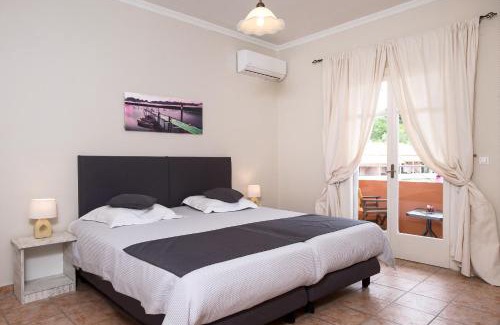 Ipsos House | Enjoy Oceanfront Living at Georgia's Apartments in Ipsos