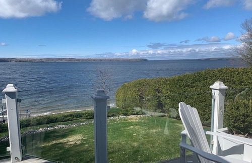Penetanguishene House | Waterfront Getaway with Spa & Hot Tub Near Midland, Ontario