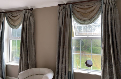 Upton Cheyney House | Elegant Georgian House with Indoor Pool & Spa Amenities