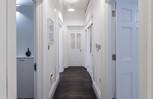Reading Apartment | Elegant Georgian Hotel in Central Reading with Free Breakfast