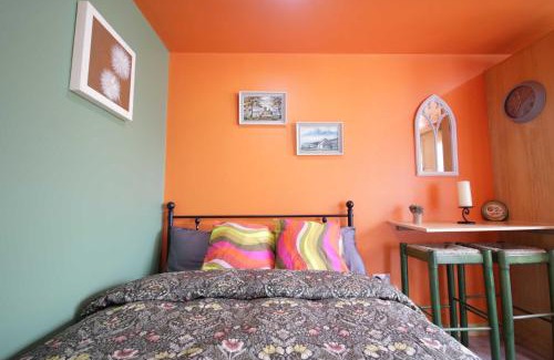 Errill House | Georgias Gate Studio Cottage - Sleeps 4 & Pets Ok