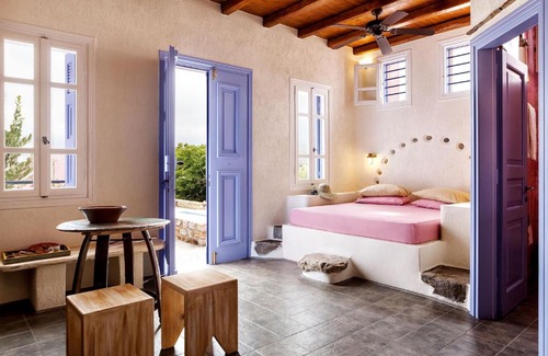 Engarai Villa | Georgilas Cave House: Ocean View with Private Pool Bliss