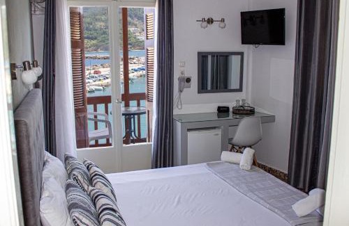 Skopelos Hotel | Relax at Georgios L with Ocean View and Pet-Friendly Stay