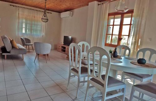 Skala Sotiros House | Discover Family-Friendly Stays at Geothan's House