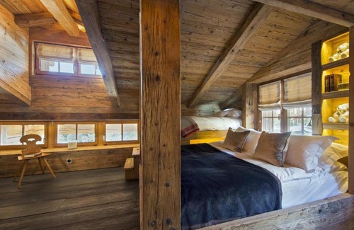 Wackersberg Apartment | Renovated Retreat in the Heart of the Village - Pet Friendly