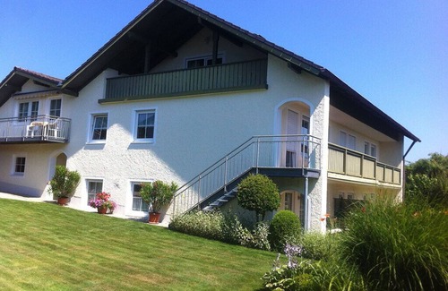Bad Birnbach Apartment | Spacious Apartment with Scenic Views Over Rottal Valley