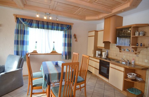 Stocking Apartment | Panoramic View Holiday Home with Spa & Breakfast Included