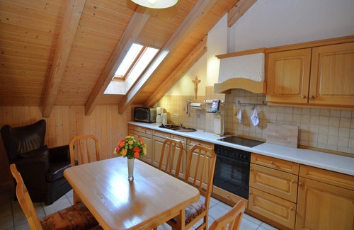 Stocking Apartment | Panoramic View Holiday Home with Spa and Breakfast Options