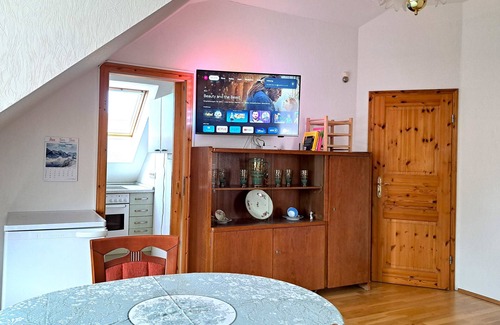 Coschuetz Apartment | Family-Friendly Getaway at Dresden City Terrace - Rated 9.6