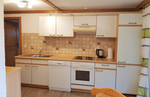 Zandt Apartment | Family-Friendly Getaway: Spacious Apartment with Garden