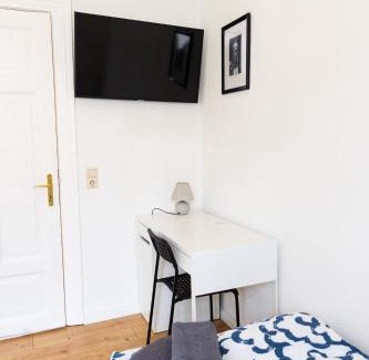 Twischkamp Apartment | Convenient Monteursunterkunft with Family-Friendly Amenities