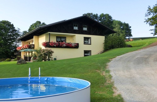 Grafenried Apartment | Inviting Apartment with Sauna and Family-Friendly Amenities