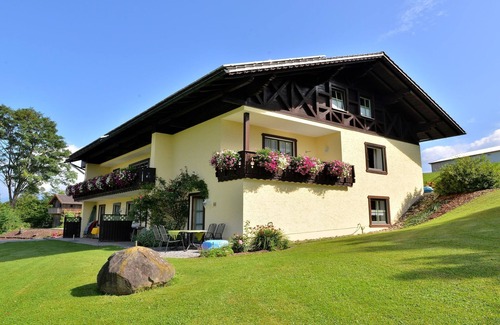 Grafenried Apartment | Inviting Apartment with Sauna and Family-Friendly Amenities