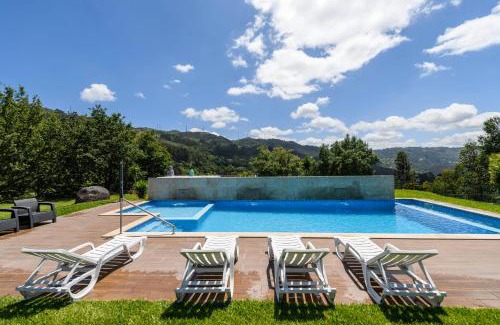 Parada de Bouro Villa | Escape to Gerês Country Stays - Quinta dos Motas Retreat