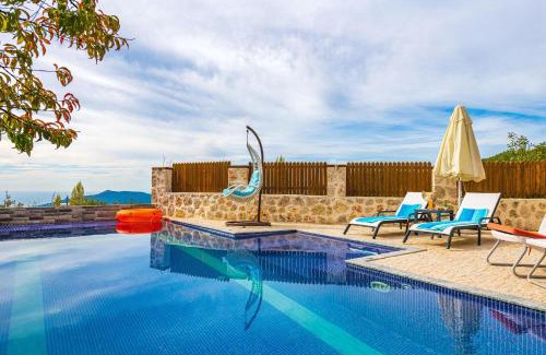 Islamlar Villa | Serene Gera - 1 Bedroom Escape with Private Hot Tub