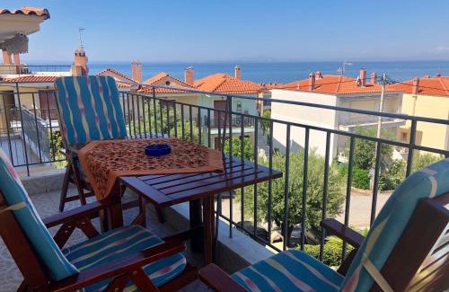 Gerakini Apartment | Family-Friendly Gerakini 2BR Apartment with Pool Access