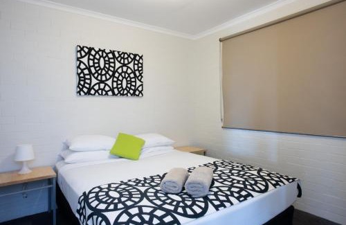 Mahomets Flats Apartment | Oceanfront Retreat: Geraldton's Ocean West Holiday Units