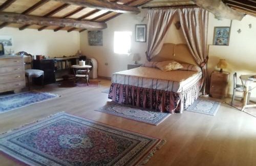 Civita di Bagnoregio House | Discover Gerani Rossi: Family-Friendly Stay with Kitchen