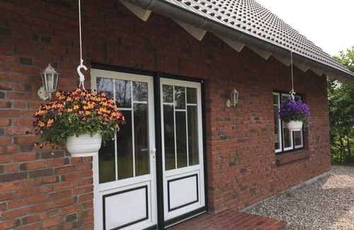 Stenderup Apartment | Family-Friendly Stay at Gerhard Mangelsen, Germany