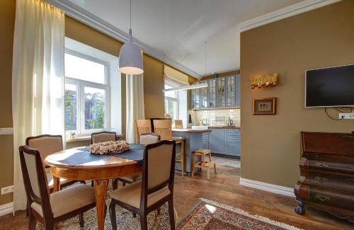 Old Town Apartment | Elegant German18-3A Apartment in Vilnius - Rated 9/10