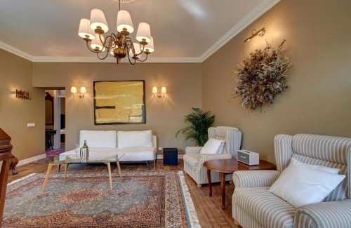 Old Town Apartment | Elegant German18-3A Apartment in Vilnius - Rated 9/10