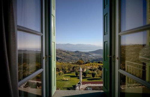 Lakka Hotel | Experience Gerofotis Traditional Guesthouse near Aigio
