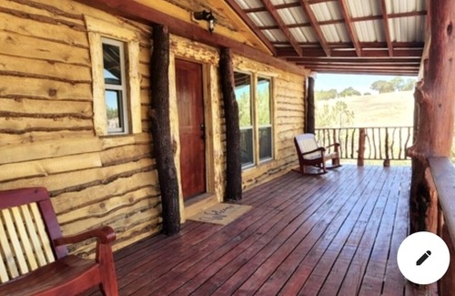 Timberon Cabin | Geronimo Cabin: Unforgettable Views and Pet-Friendly Comfort