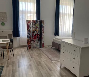 Weißgerber Apartment | Prime Accommodation in Central Vienna - Guest Rated 9/10