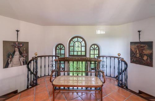 Puente Nuevo Villa | Top-Rated Family Retreat at Vivienda Vacacional La Perila