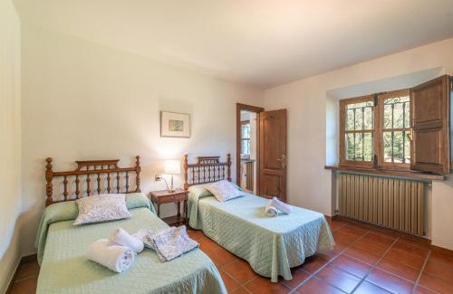 Puente Nuevo Villa | Top-Rated Family Retreat at Vivienda Vacacional La Perila
