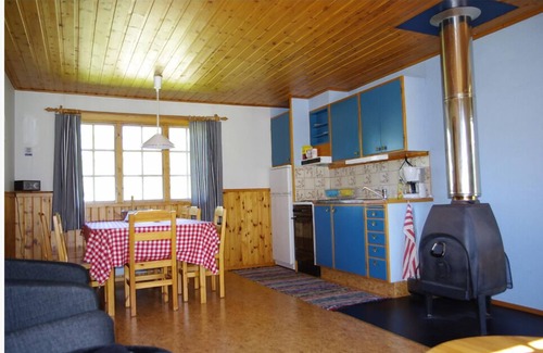 Solleron Cabin | Guest Rated: 9.8 at Gesunda Gården - Pet Friendly Retreat