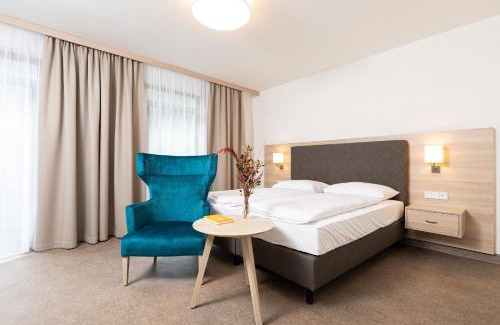 Knappenberg Hotel | Relax at Gesundheits- & Wellnessresort Salzerbad with Pool