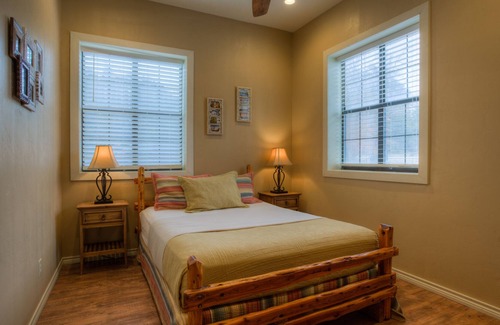 Hunt House | Get away at Mo-Ranch!