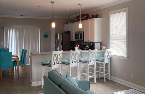 Atlantic Beach House | Escape to St. Somewhere: Enjoy Oceanfront Relaxation!
