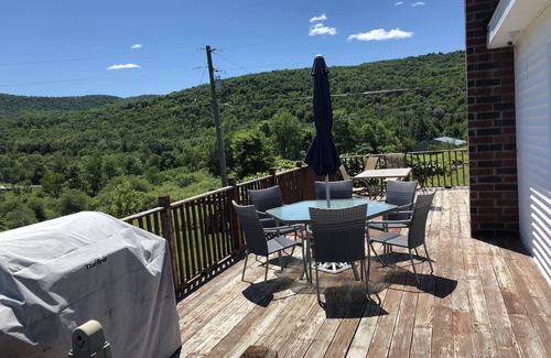 East Meredith House | Escape to All-Star Village: 9.8 Rated Stay with Spa & More