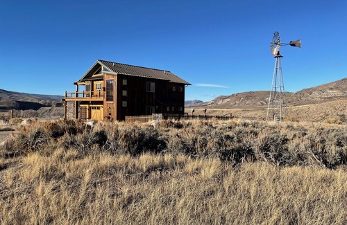 Grand County House | Escape to a Beautiful View with Breakfast and Kitchen Access