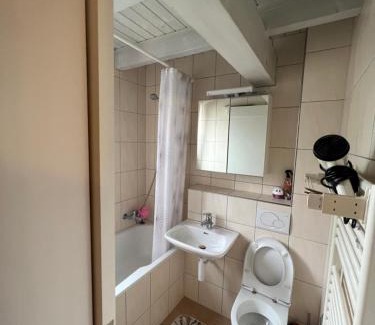 Affoltern Apartment | Cozy Getaway at Flat Zürich - Family-Friendly Comfort