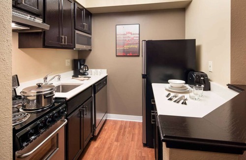 Renton Resort | Blissful Getaway Steps from Gene Coulon Memorial Beach Park