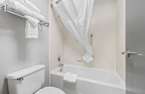 Orchard District Hotel | Adventure Awaits! Family-Friendly Units Near Pine Nursery Park