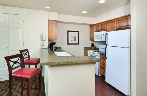Nice Resort | Embrace Outdoor Bliss with Oceanfront Amenities Awaiting