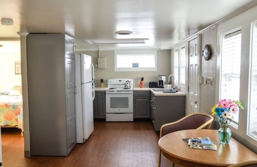 Kure Beach Cottage | Discover Serenity at Kure Beach with Oceanfront Bliss