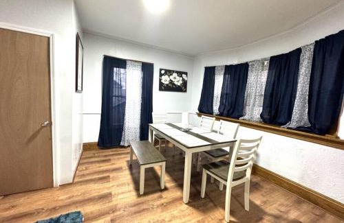 Niagara Falls House | Ideal Family Getaway at Falls - 3 Beds for Up to 6