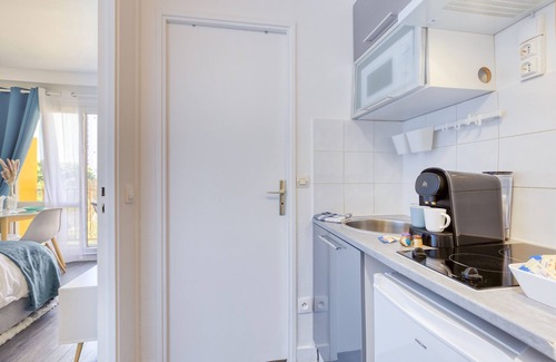 Rosny-sous-Bois Apartment | Perfect Getaway Between Paris & Disney with Pool Access