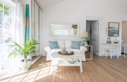 Mahone Bay House | Unforgettable Getaway by the Bay with Top Amenities