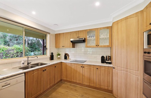 Tynong North Cottage | Perfect Getaway for Couples and Families in Gippsland
