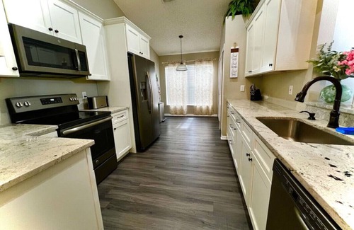 Bearss Plaza House | Top-Rated Tampa Getaway Pool House Near the Airport