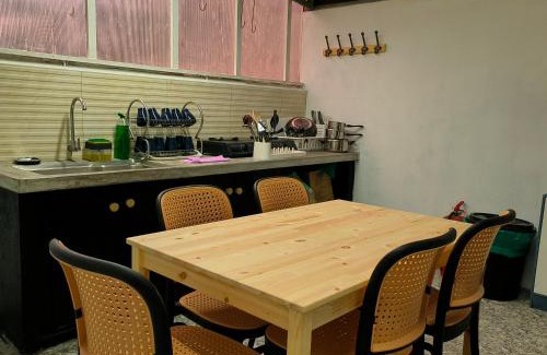 Tanjung Bungah House | Perfect Getaway Homestay Near Beach in Batu Ferringhi
