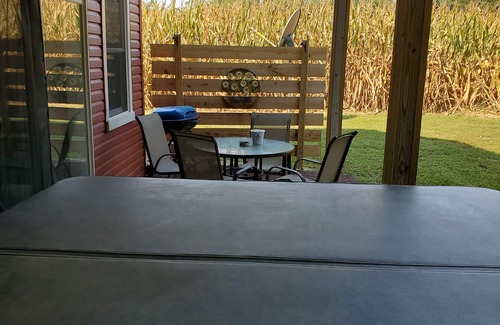 Fontanet Apartment | Serene Escape in Parke County with Hot Tub & Spa