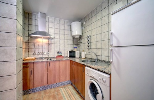 Benamahoma Apartment | Relaxing Getaway in Sierra de Cadiz with Balcony Views